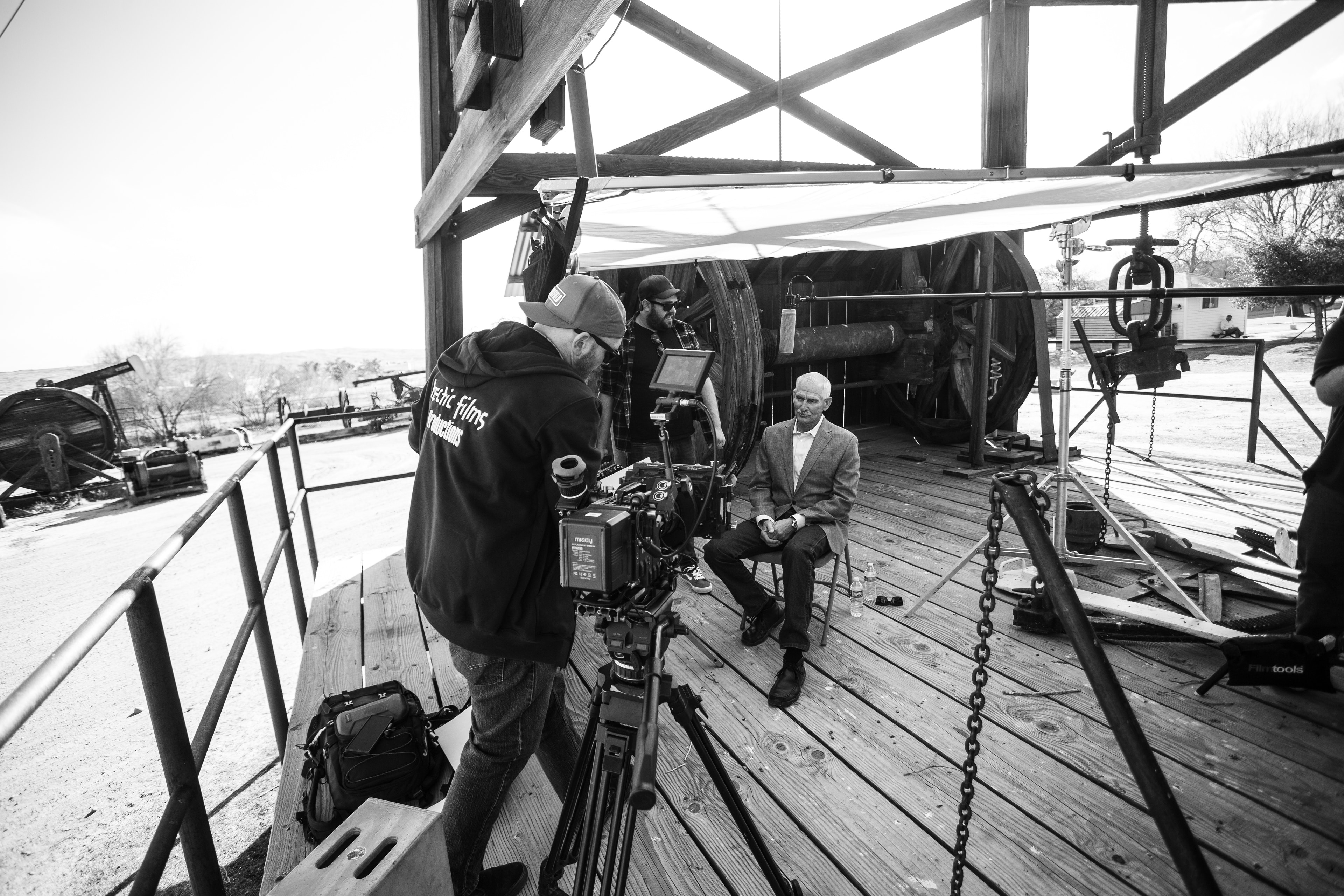 Behind the scenes 52